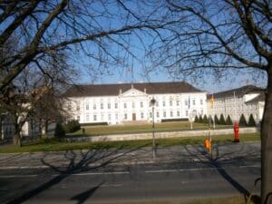 2014-03-10 09.52.47